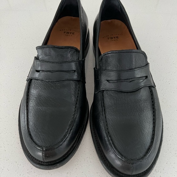 Frye Gutsy Penny 80048 Mens Black Leather Slip On Loafers Shoes - Picture 2 of 4